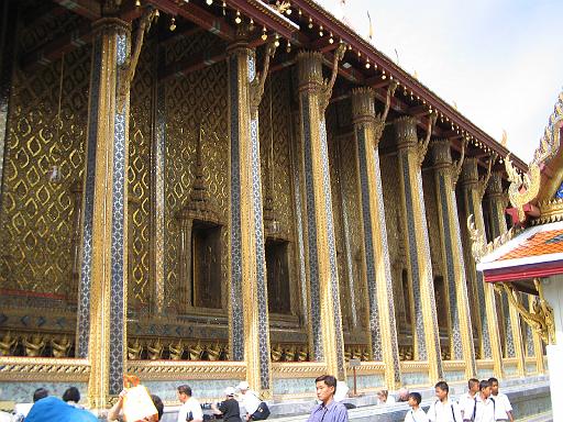 2004-07-09.grand_palace.temple.emerald_budda.7.bangkok.th 