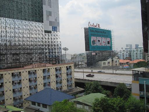 2004-07-09.billboards.2.fav.bangkok.th 