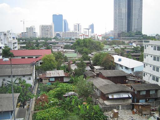 2004-07-09.housing.7.bangkok.th 